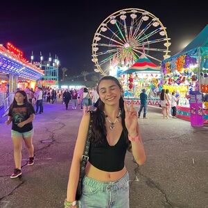 Meet your Posher, Nikoletta